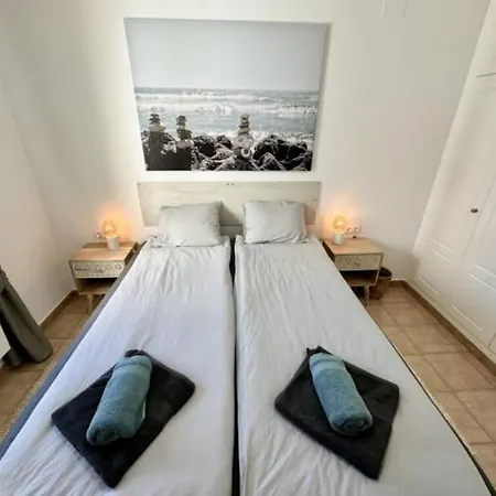 Villa Tranquil Two Bedroom House In