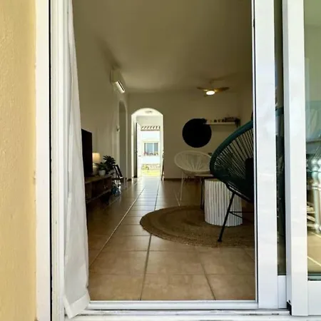 Villa Tranquil Two Bedroom House In